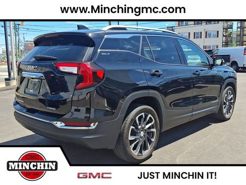 Used 2022 GMC Terrain SLT w/ Tech Package AWD/4WD image 6