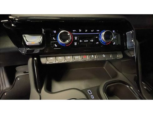 New 2026 GMC Sierra 1500 AT4 w/ AT4 Premium Package image 13