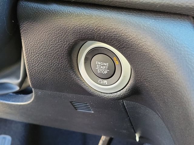 New 2027 Chrysler Pacifica Select AWD/4WD image 11