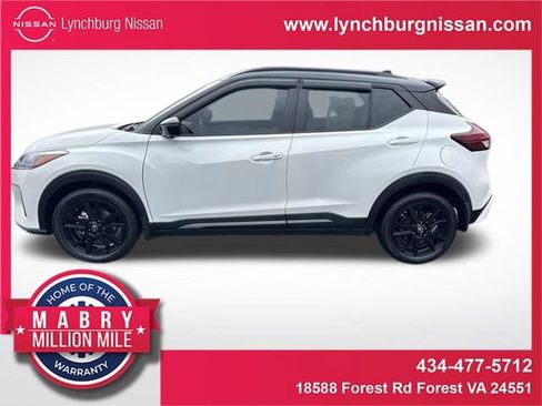 Used 2024 Nissan Kicks SR image 1