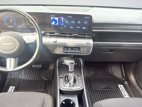 Used 2024 Hyundai Kona SEL AWD/4WD image 12