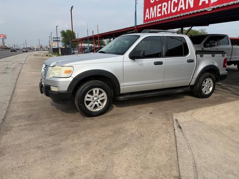 Used 2010 Ford Explorer Sport Trac XLT RWD image 3
