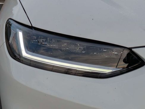 New 2026 Honda HR-V EX-L image 16