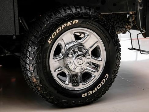 Used 2024 RAM 2500 Tradesman w/ Chrome Appearance Group AWD/4WD image 58