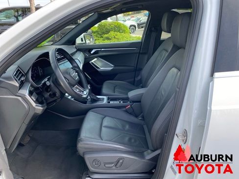 Used 2020 Audi Q3 2.0T Premium w/ Convenience Package AWD/4WD image 27