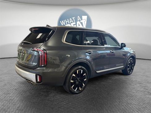 Certified 2024 Kia Telluride SX Prestige image 3