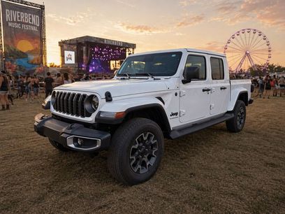 New 2026 Jeep Gladiator Sport