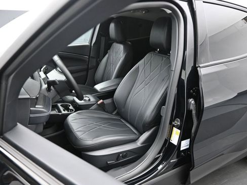 Used 2024 Ford Mustang Mach-E Select image 9