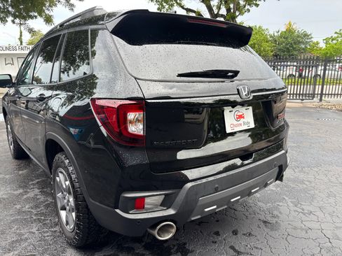 Used 2025 Honda Passport TrailSport image 26