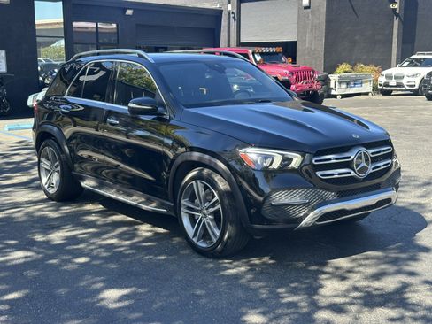 Used 2022 Mercedes-Benz GLE 350 4MATIC w/ Premium Package image 7