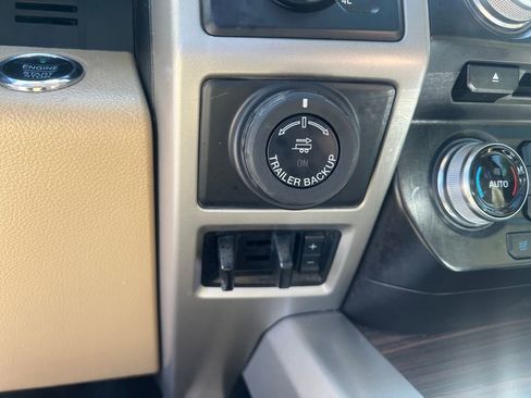 Used 2017 Ford F150 Lariat w/ Equipment Group 502A Luxury AWD/4WD image 22