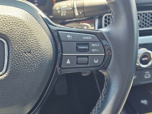Used 2022 Honda Civic Touring image 32