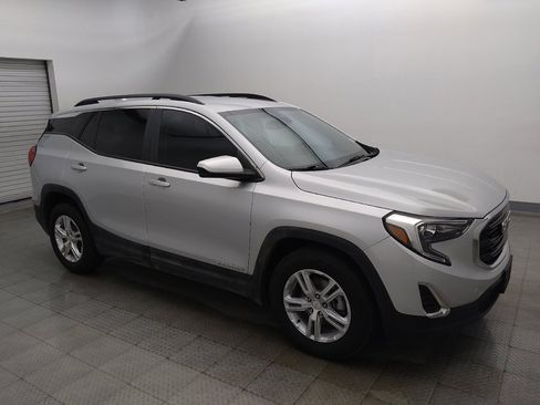 Used 2021 GMC Terrain SLE w/ Driver Convenience Package FWD image 11