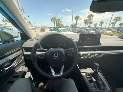 Used 2026 Honda CR-V LX image 19