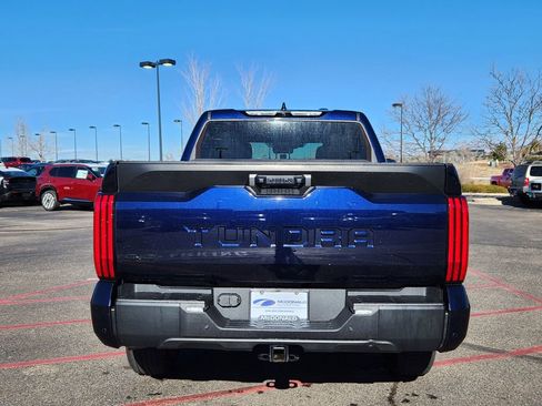 Used 2022 Toyota Tundra SR5 w/ SR5 Convenience Package image 4