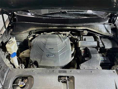 Used 2020 Kia Sorento S image 30