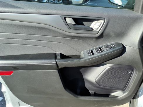 Certified 2024 Ford Escape Active w/ Cold Weather Package image 12