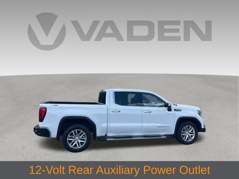 Used 2021 GMC Sierra 1500 SLT w/ SLT Premium Plus Package AWD/4WD image 32