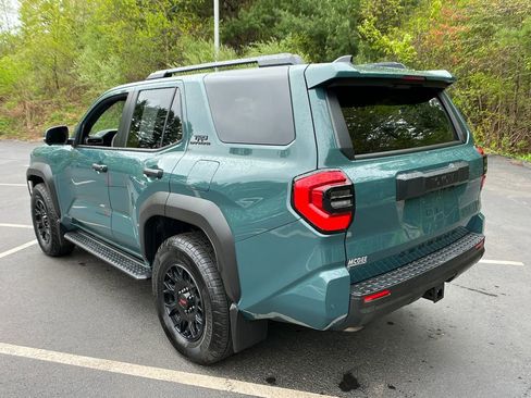 Used 2025 Toyota 4Runner TRD Off-Road Premium AWD/4WD image 3