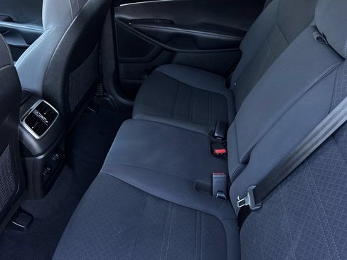 Used 2017 Kia Sorento AWD image 12