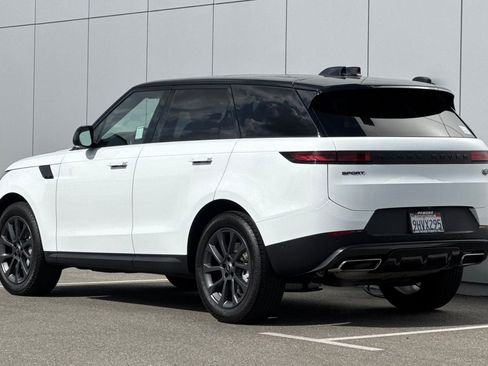 Used 2023 Land Rover Range Rover Sport SE AWD/4WD image 3