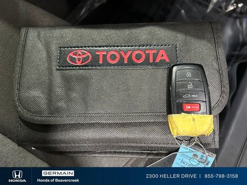 Used 2025 Toyota Camry LE w/ Convenience Package FWD image 30