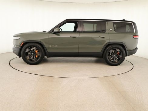 Used 2022 Rivian R1S Launch Edition image 2