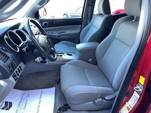 Used 2010 Toyota Tacoma 4x4 Double Cab V6 image 6