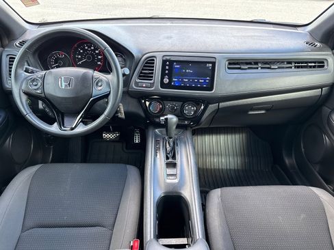 Used 2021 Honda HR-V Sport image 2