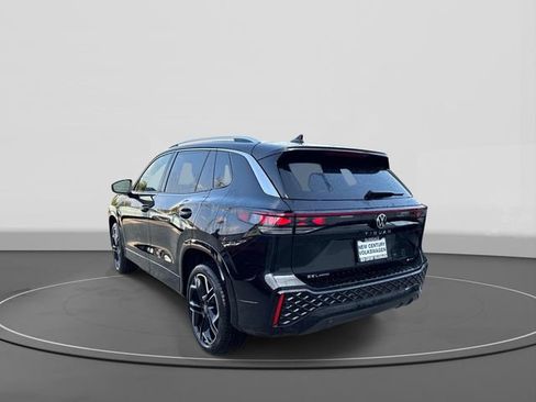 New 2026 Volkswagen Tiguan SEL R-Line AWD/4WD image 3