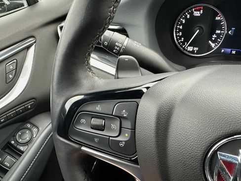 Used 2022 Buick Enclave Premium image 35