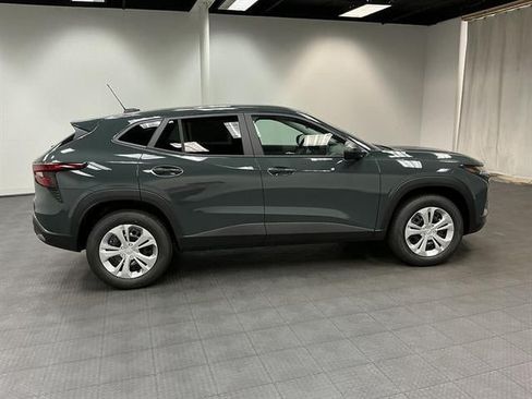New 2026 Chevrolet Trax LS FWD image 6