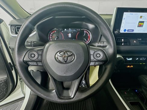 Certified 2025 Toyota RAV4 LE FWD image 15