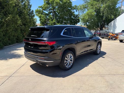 Used 2025 Buick Enclave Preferred FWD image 32