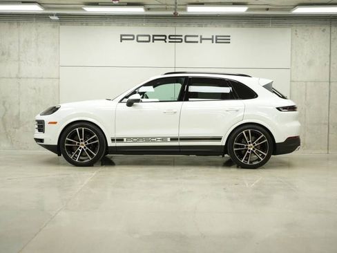 New 2026 Porsche Cayenne image 2