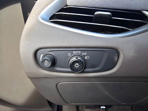 Used 2018 Chevrolet Malibu LS image 18