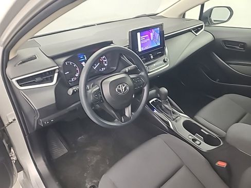 Used 2025 Toyota Corolla LE image 24