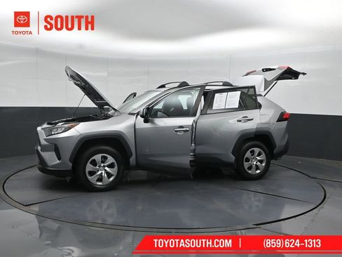 Used 2019 Toyota RAV4 LE w/ All Weather Liner Package AWD/4WD image 52