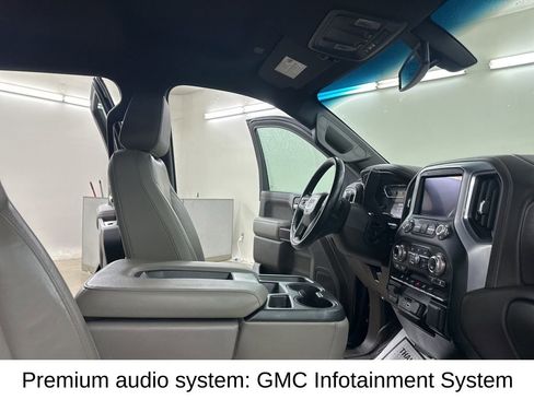 Used 2020 GMC Sierra 1500 SLT w/ X31 Off-Road Package AWD/4WD image 22