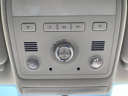 Used 2014 Volkswagen Touareg VR6 AWD/4WD image 21