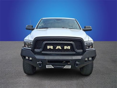 Used 2019 RAM 1500 Classic SLT image 2