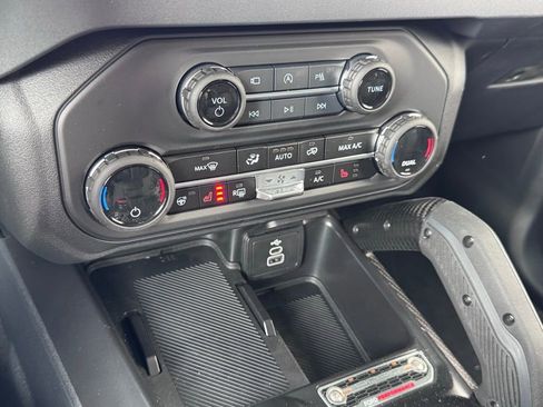 New 2026 Ford Bronco Raptor AWD/4WD image 35