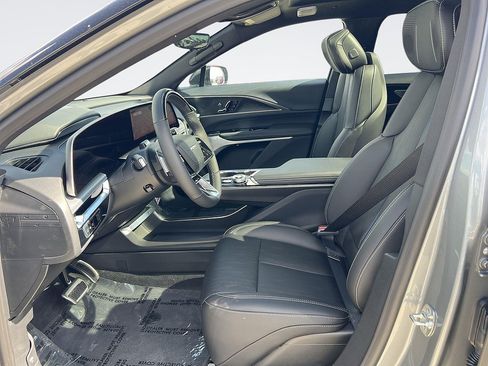 New 2026 Cadillac Lyriq V AWD/4WD image 25