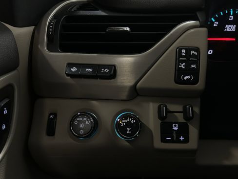 Used 2019 GMC Yukon Denali w/ Denali Ultimate Package image 13