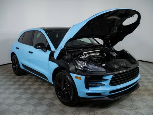 Used 2020 Porsche Macan image 32