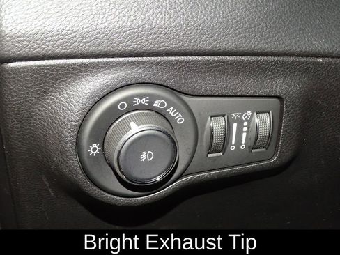 Used 2019 Jeep Compass Altitude image 17