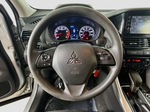 Used 2022 Mitsubishi Eclipse Cross ES AWD/4WD image 13