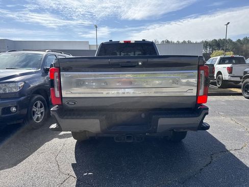 Used 2024 Ford F250 Platinum image 19