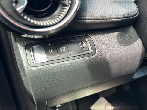 Used 2025 Chevrolet Equinox LT FWD image 12