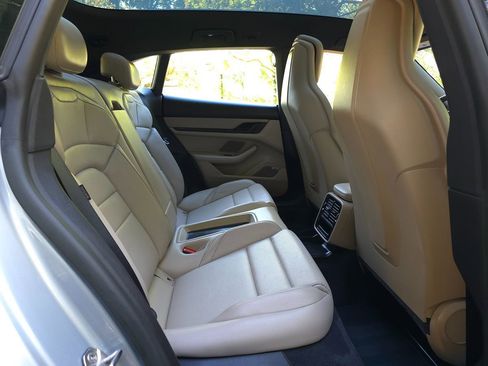 Used 2023 Porsche Taycan 4 Cross Turismo w/ Premium Package image 18